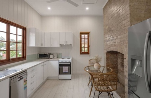 Highgate Hill House | Inner-City 6BR Family-friendly House@Highgate Hill