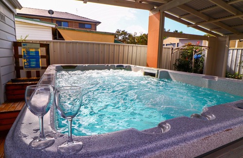 Belmont House | Interlude at Belmont - heated Swim Spa, short walk to lake, free Wifi