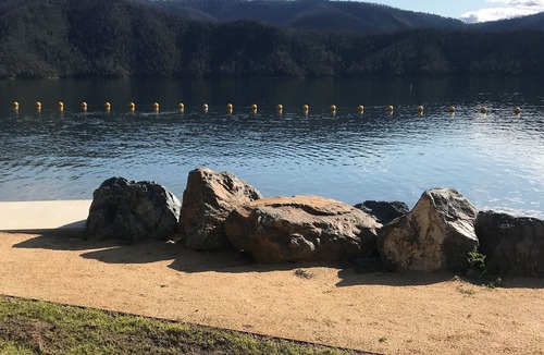 Talbingo House | Internet unlimited, fully renovated house. Fishing, skiing & Selwyn snowfields.
