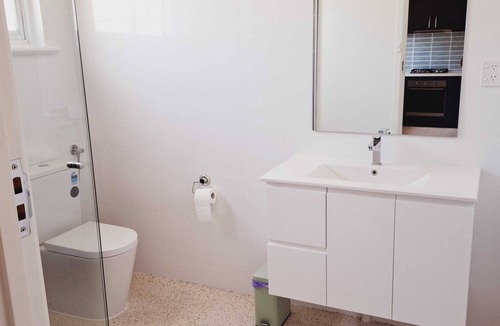 Rockingham Apartment | Inviting Stay in Rockingham City Centre