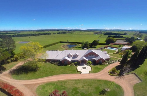 Moss Vale House | Iona Park - quintessential highlands estate