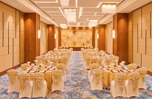 Gurugram Hotel | Iris Sarovar Portico