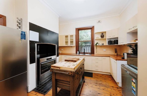 Central Mudgee House | Ironbark Oasis Serene Poolside Haven by Mudgee CBD