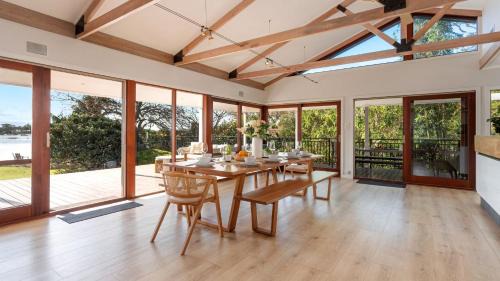 Comerong Island House | Island Oasis - Comerong Island