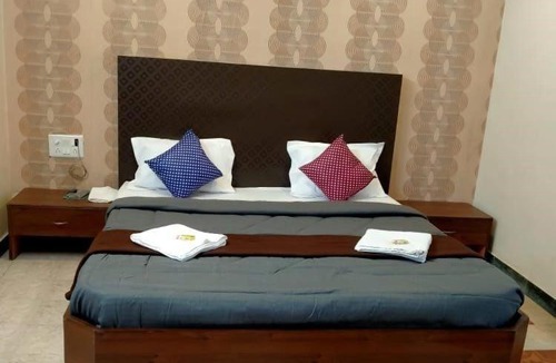 Kolhapur Hotel | J J Lodging