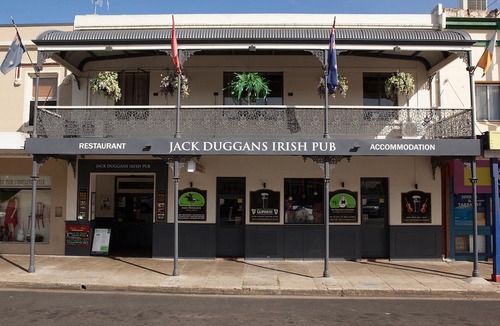 Bathurst Hotel | Jack Duggans Irish Pub