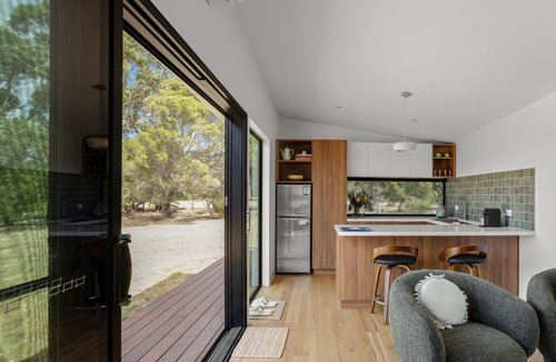 Bellbrae House | Jarosite Escape - Noel