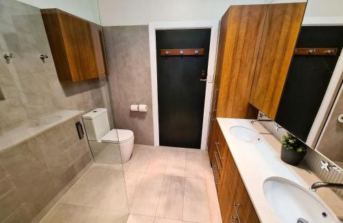 Waroona House | Jarrah Cottage