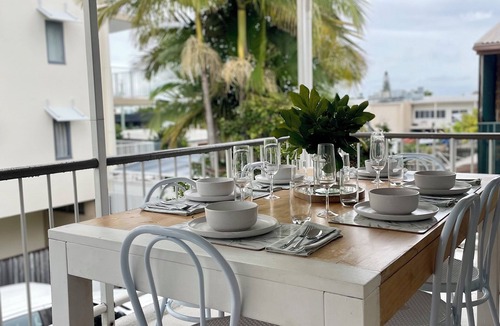 Caloundra Apartment | Jelda - Coastal Beach Apartment