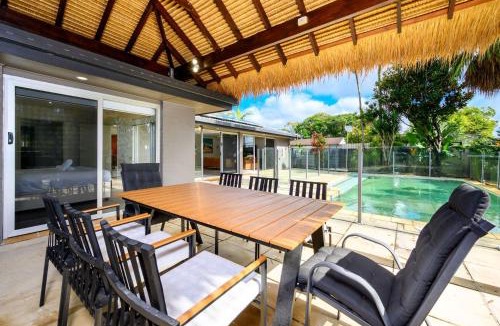 Broadbeach Waters House | Jettyside Poolside Canal Retreat in Broadbeach