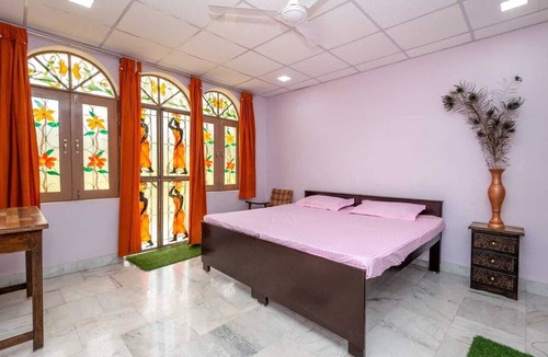 Jhansi Hotel | Jhansi Authentic Farm Village