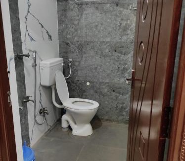 Pallavaram Apartment | Jiyaa Home stay Chennai Airport