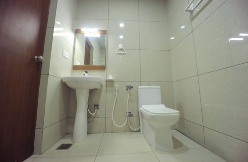Vellore Hotel | JKINN
