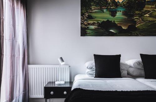 Castlemaine House | Johnstone Terrace
