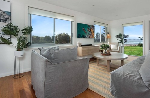 Kiama Downs House | Jones Waterfront Beach Escape - uninterrupted beachfront views