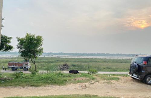 Ilam Bazar House | Joydev Padmavati Kutir
