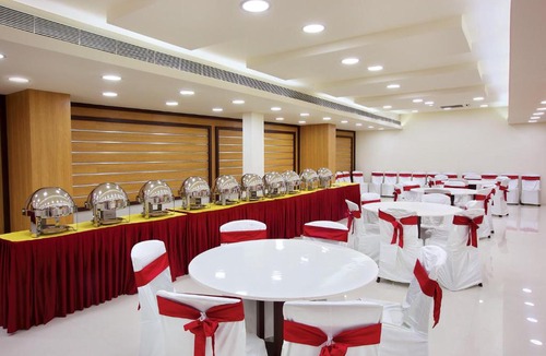 Onamthuruth Hotel | Joyees Residency