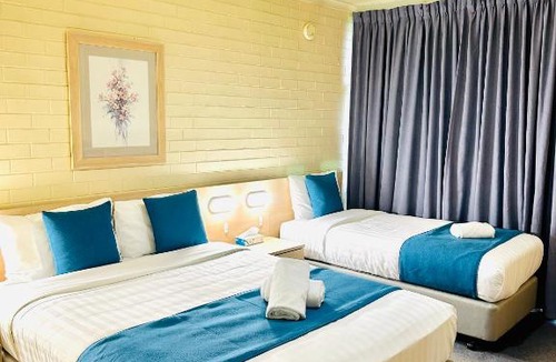 Junee Hotel | Junee Motor Inn