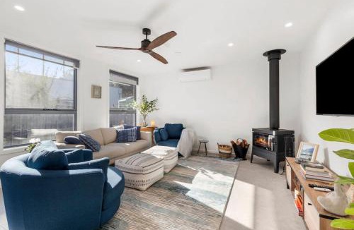 Torquay House | Just built luxury Townhouse