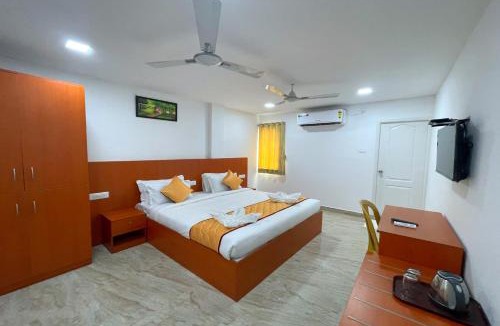 Triplicane Hotel | K11 Express - Opp Express Avenue