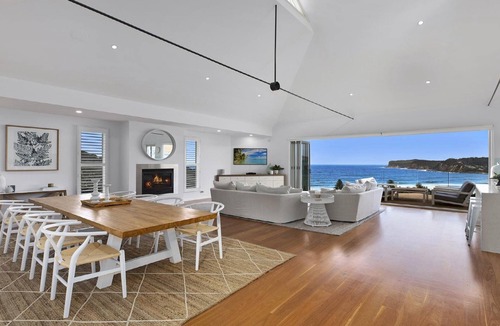 North Avoca House | KAILANI - OVERLOOKING CAPE THREE POINTS AND NORTH AVOCA BEACH