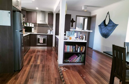 Ward House | Kamaira Beach View Shack. Family and Pet friendly located on the Esplanade.