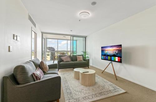 Kangaroo Point Apartment | Kangaroo Point 2-Bed Flat with Gym & Pool