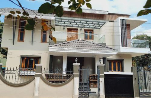 Thanjavur House | Kanna Nivas - Heritage Villa