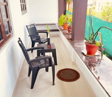 Piriyapatna House | Kannada Maathe Home Stay- 2km to Golden Temple-Tibet camp