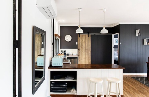 Blewitt Springs Cottage | Karawatha Cottages - PONDER COTTAGE