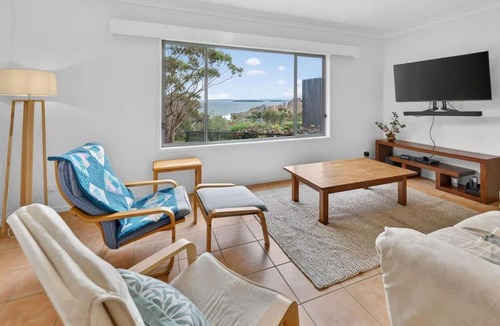 Guerilla Bay House | Kareelah