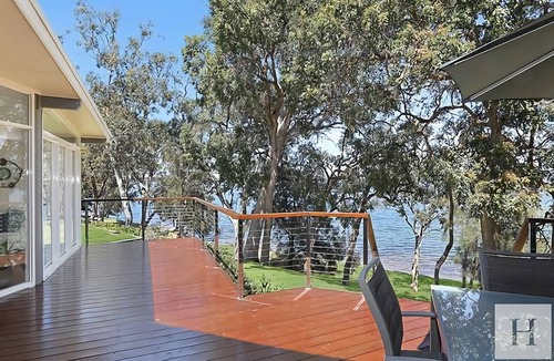 Summerland Point House | Karinyah - Panoramic Waterfront Views