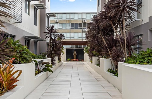 Alexandra Headland Apartment | Karmasea Beachside Holiday Apartments