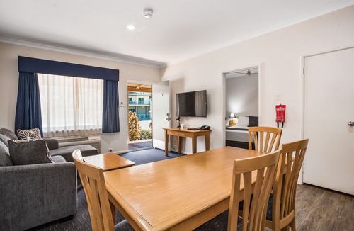 Karratha Hotel | Karratha Central Apartments