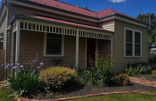 Kyneton House | Kenmaur Cottage