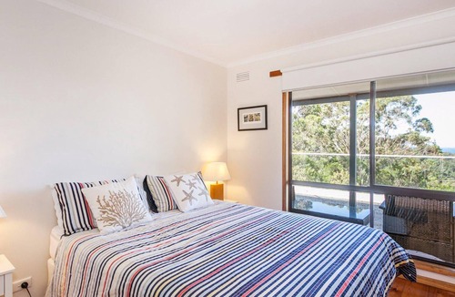 Kennett River House | Kennett Bach - Where the Ocean Meets the Forest