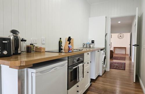 Queenton Hotel | Kernow - Minimum age 18