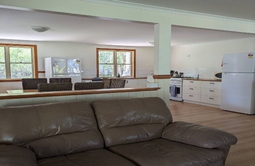 Brisbane Waterfront Apartment | Kiarabilli Moreton island