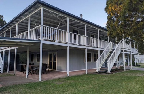 Brisbane Waterfront House | Kiarabilli on Moreton