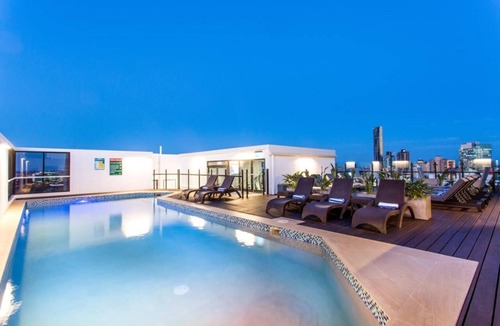 Spring Hill Hotel | King Bed @ Higher Floors Beautiful View with Balcony CBD Brisbane