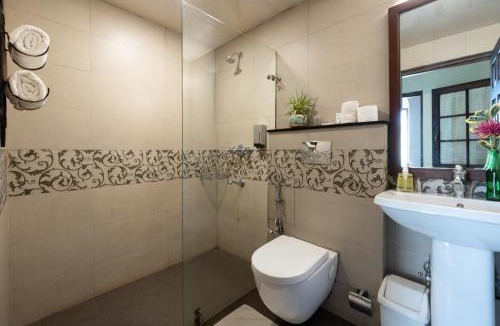 Pudumund Resort | King's Cliff