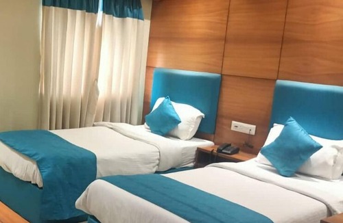 Sector V Hotel | King S Crown