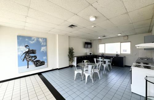 Melbourne Central Business District House | King St - Affordable Central City Room