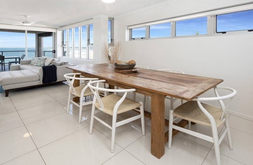 Kings Beach Apartment | Kings Edge unit 11 Kings Beach QLD
