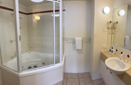 Kings Beach Apartment | Kings Row Apartments