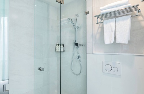 Darling Harbour Hotel | Kith Hotel Darling Harbour