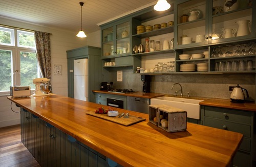 Cedar Brush Creek House | Knottapharm - A peaceful country retreat