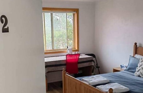 Sandy Bay Apartment | Knowledge Lodge, cozy studio apartment 2