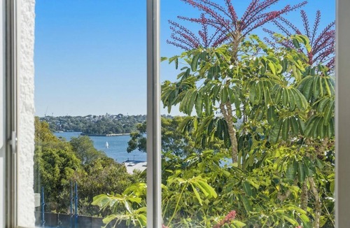 McMahons Point Apartment | KozyGuru | MacMahons Point | Iconic Harbour Vibe