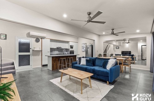 Spring Hill House | KozyGuru | Spring Hill | 2 Bed 2.5 Bath
